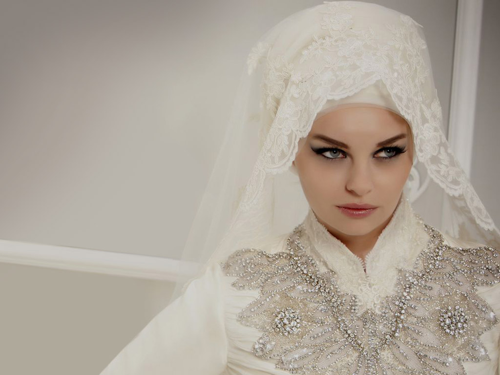 طرحة العروس المحجبة اختيار فاخر لإطلالة متميزة