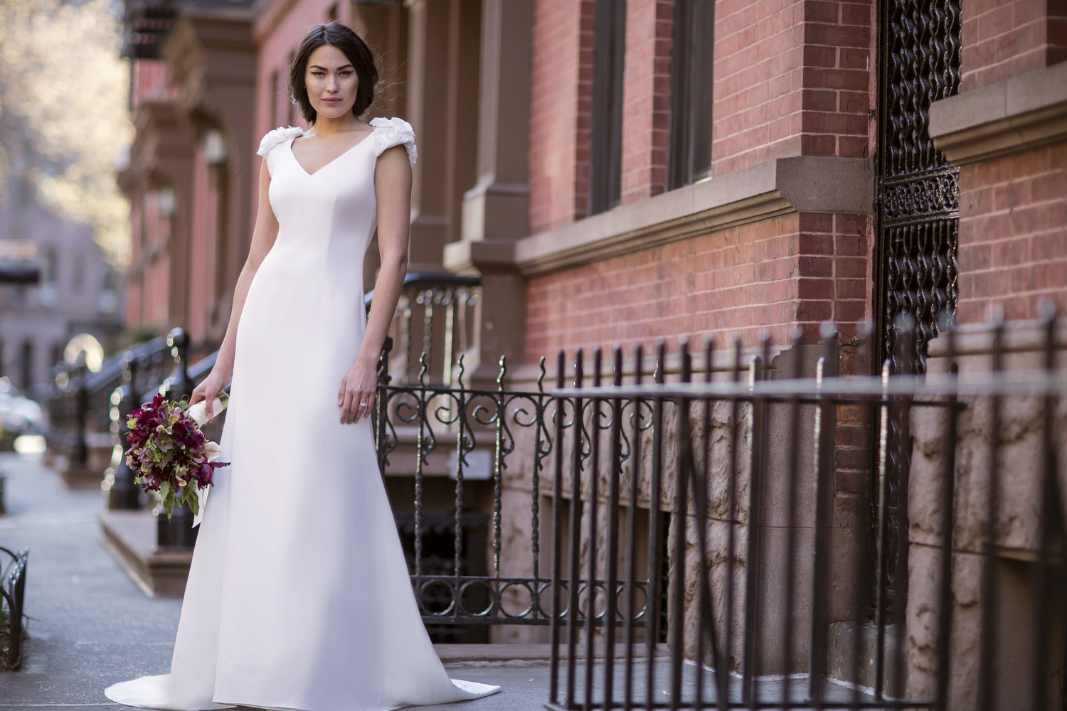 كيف أختار فستان زفافي ؟ نصائح من المختصين لعروس أكثر تألقا