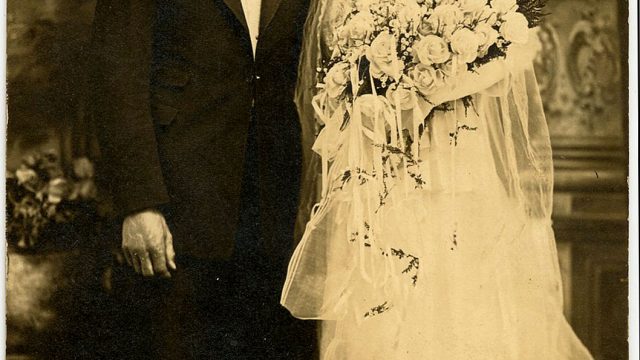 صور زفاف قديمة عمرها أكثر من 50 عام لن تقاومي روعتها