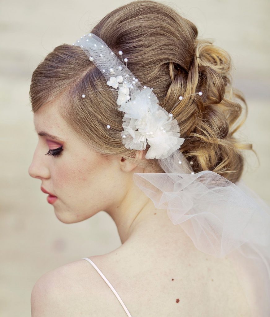 بالصور : 20 ربطة شعر ساحرة ستجعلك أكثر تأنقا يوم زفافك