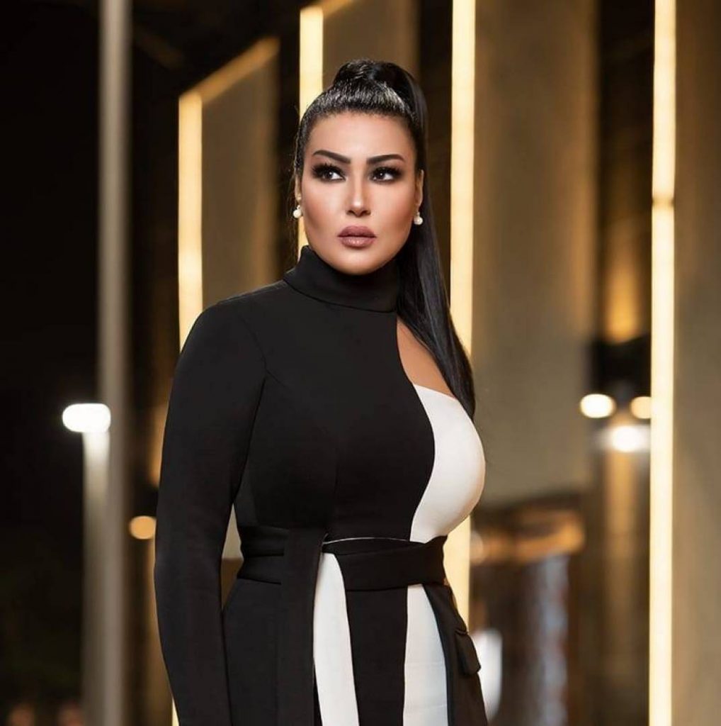 طلاق سمية الخشاب : قضية خلع للضرر وكواليس غريبة