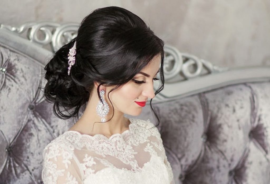 أفضل 40 تسريحة شعر ناعمة لعروس أكثر أناقة