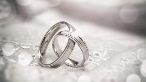 الفرق بين العزوبية والزواج : 10 حقائق حتى لا تصدقي الإشاعات