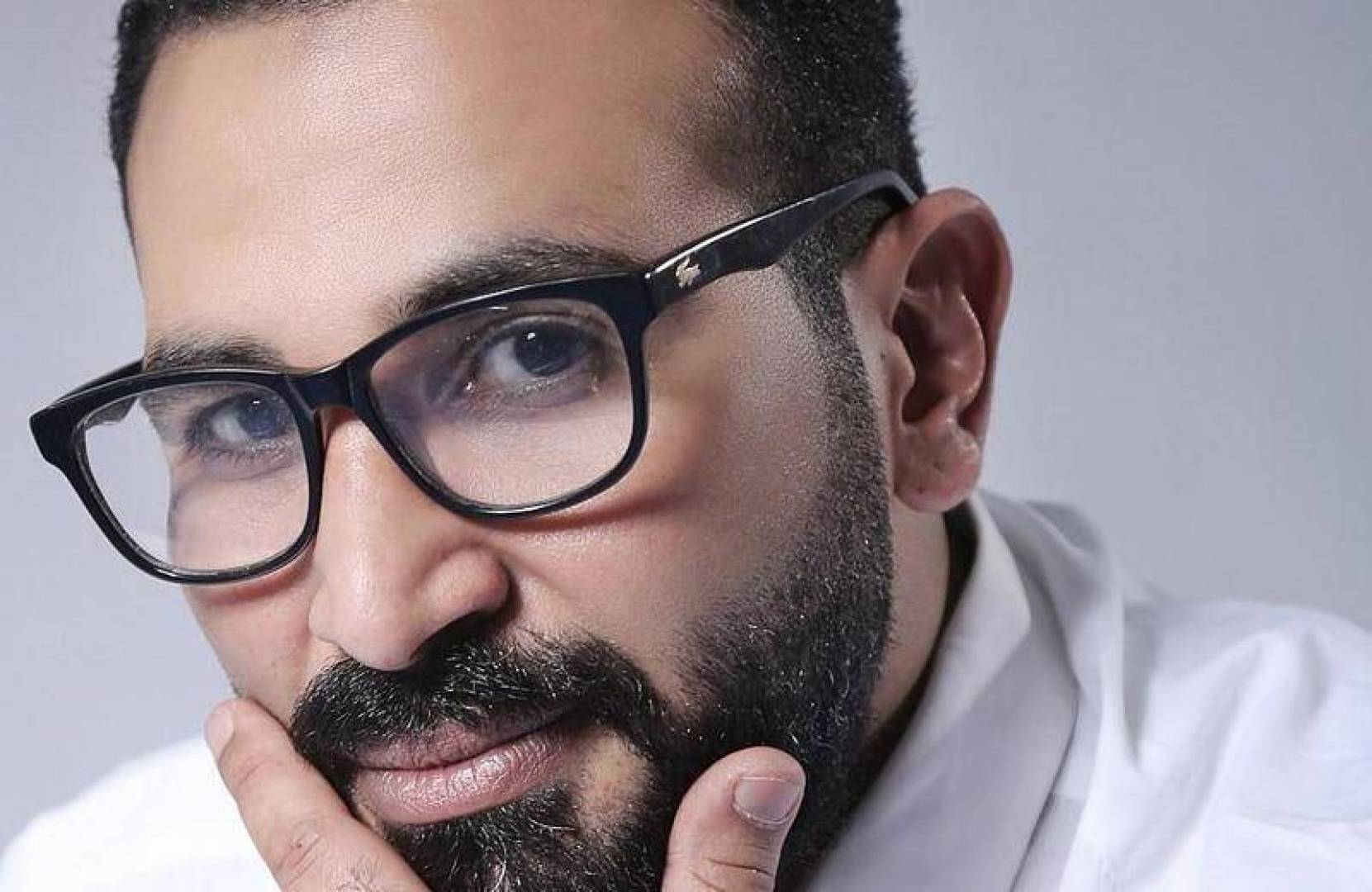 أحمد سعد على سمية الخشاب : اللي تتجوز راجل وتتكلم عليه تبقى مش تمام