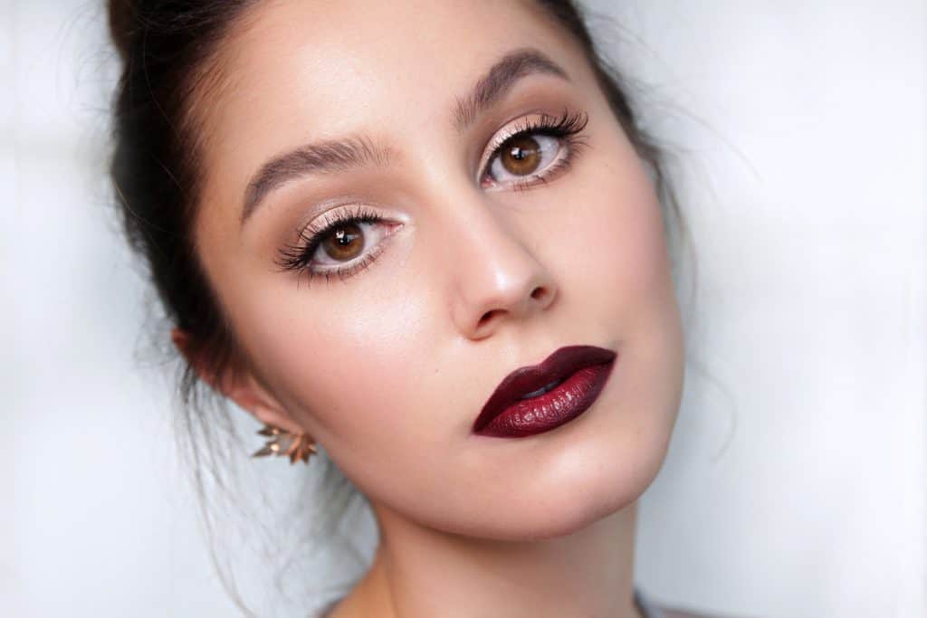 مكياج يوتيوب : قنوات رائعة عليك متابعتها للتعرف إلى كل جديد