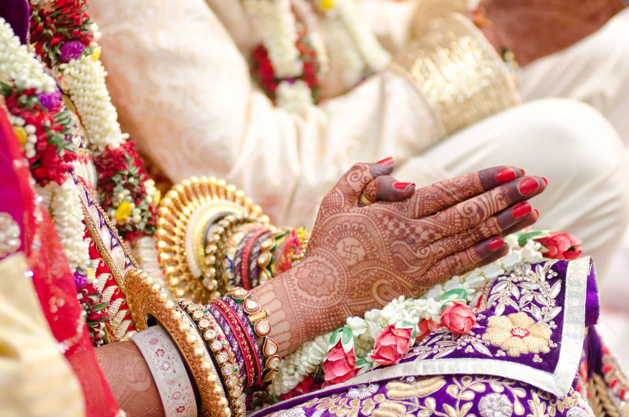 نقش حناء هندي فاخر للعرائس في ليلة العمر