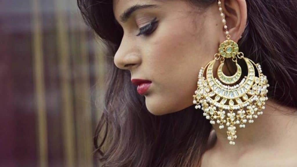 صور أقراط كبيرة عليك مشاهدتها لموضة 2019