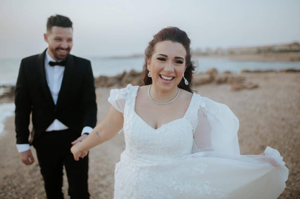 تعليقا على رسالة أسماء شريف لطليقها : زوجي عارف كل حاجة