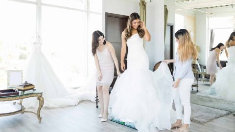 اختيار فستان الزفاف : خطوات عليك القيام بها قبل الشراء