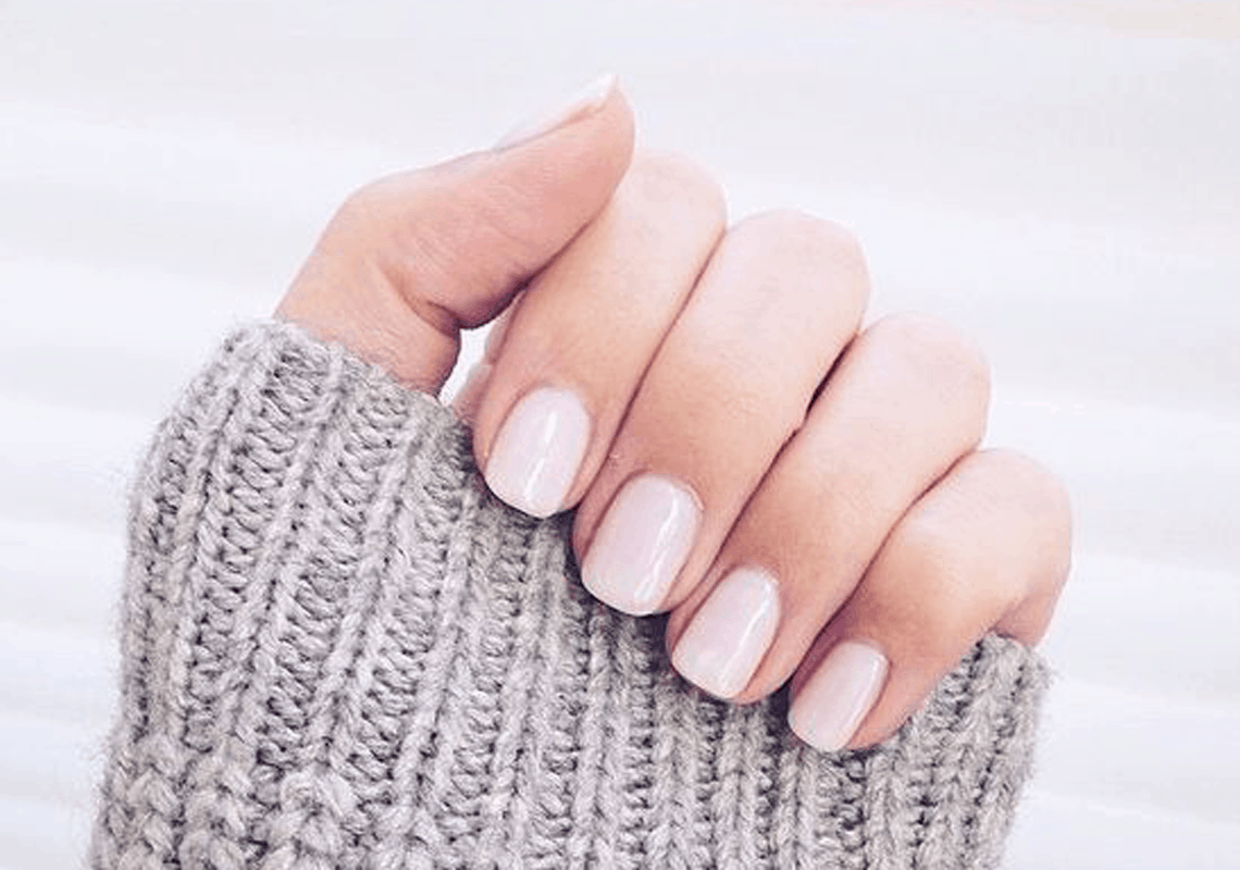 مناكير لحمي لعروس أكثر خجلا وإطلالة متميزة في كل المناسبات