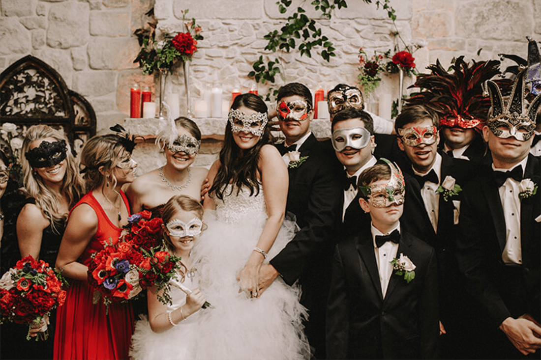 ماسك العروس أكسسوار أنيق لحفل زفاف مختلف