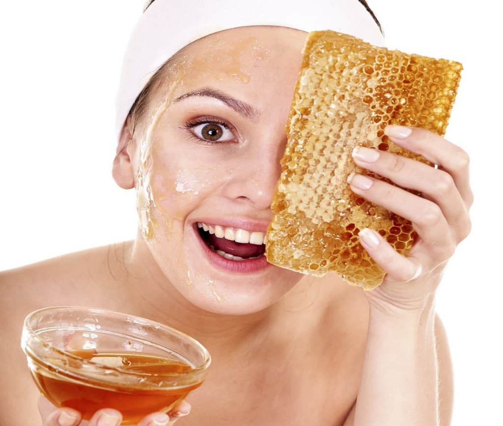 ماسكات العسل لبشرة مثالية ومشرقة قبل يوم الزفاف