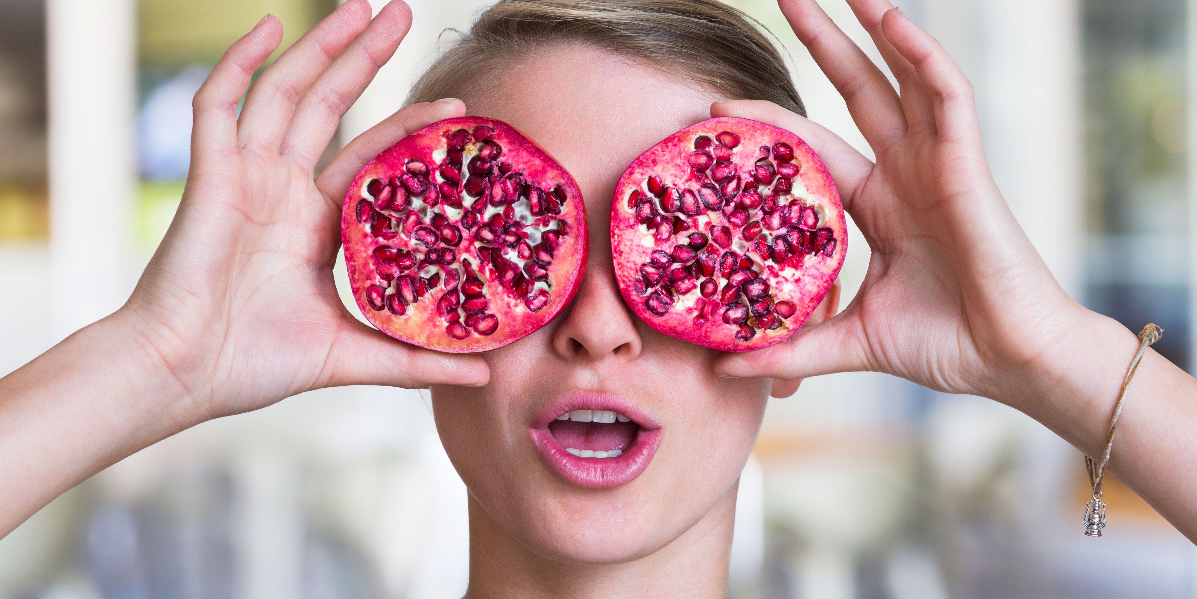 ماسكات الرمان للوجه : أنجع الوصفات المجربة لبشرة خالية من العيوب