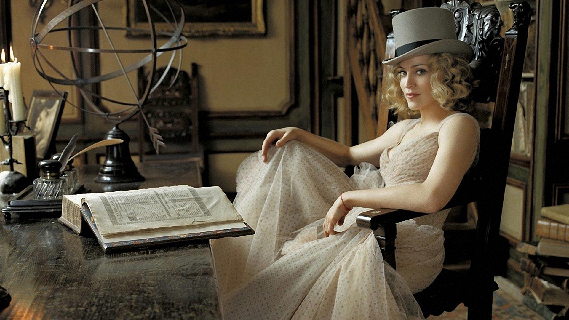 قبعة العروس أكسسوار أنيق لإطلالة متميزة