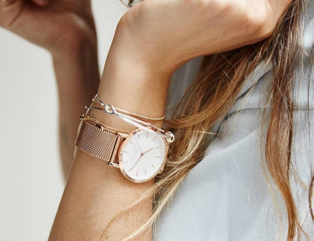 اجمل ساعات بألوان ترابية لاستقبال خريف 2020