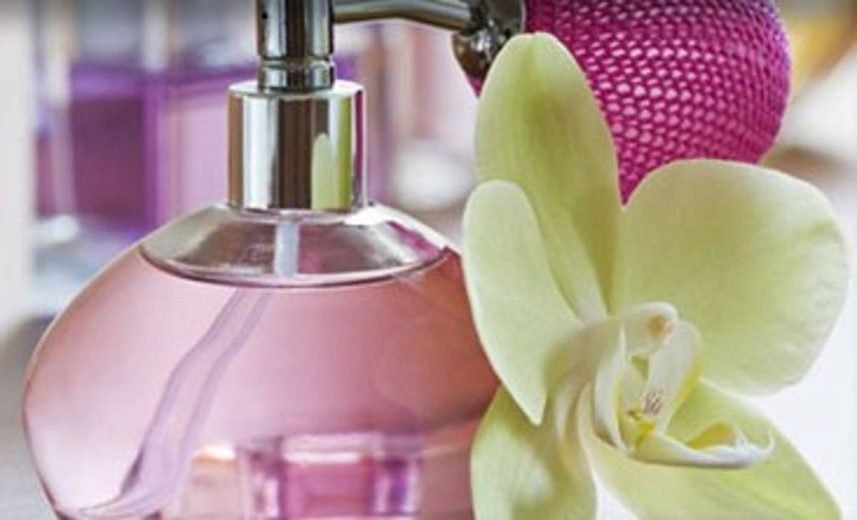 أفضل عطر بنكهة الفانيليا لراحة آسرة في الخريف