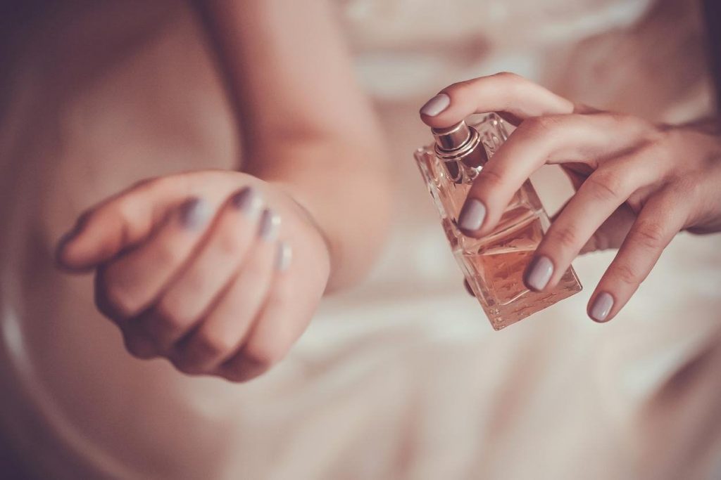 أفضل الخطوات ليدوم العطر لأطول فترة ممكنة