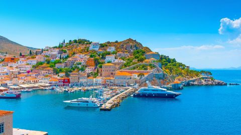 أجمل الجزر السياحية القريبة من أثينا … عليك زيارتها