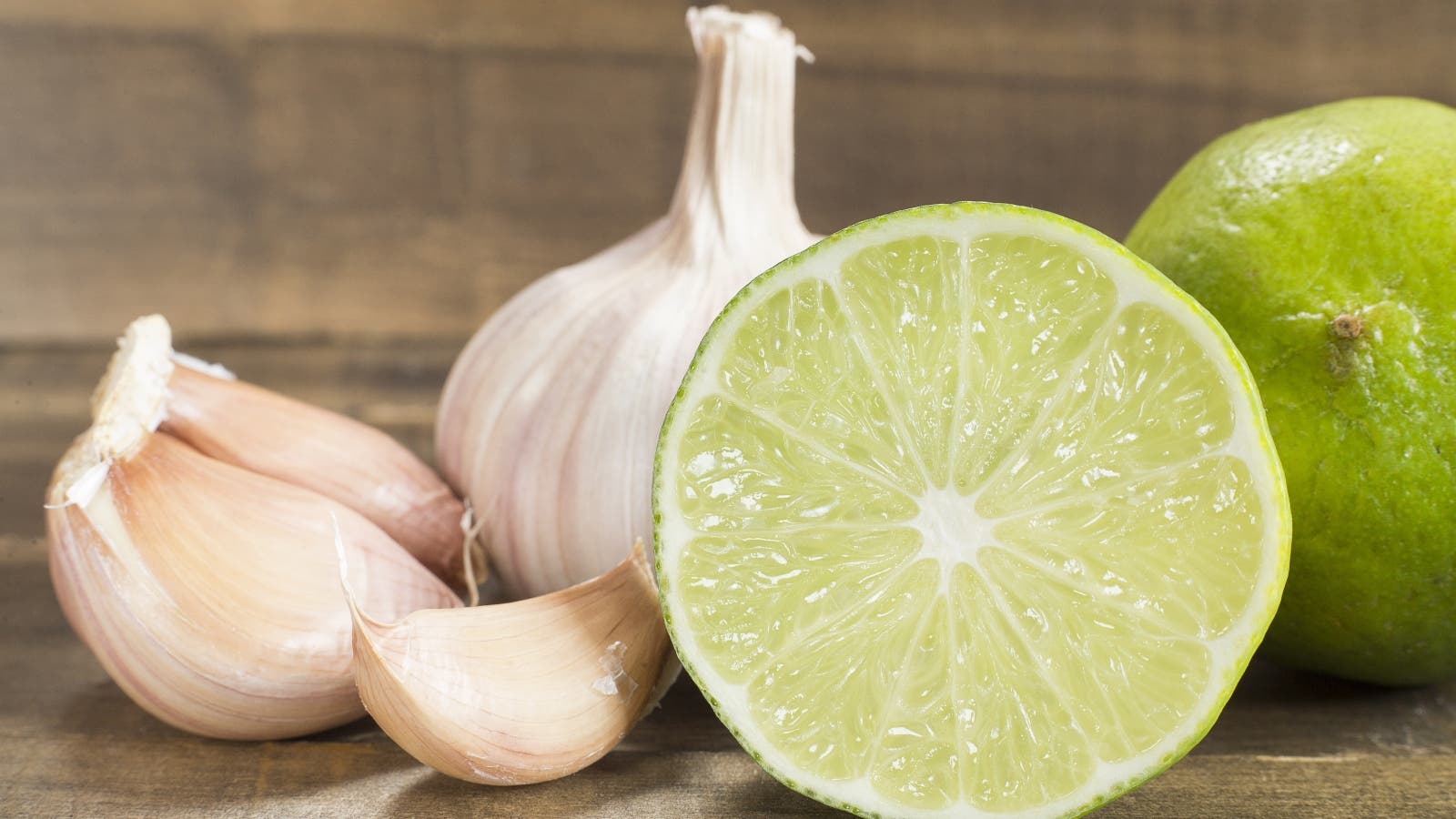 فوائد الثوم والليمون للشعر لا تحصى ولا تعد عليك معرفتها