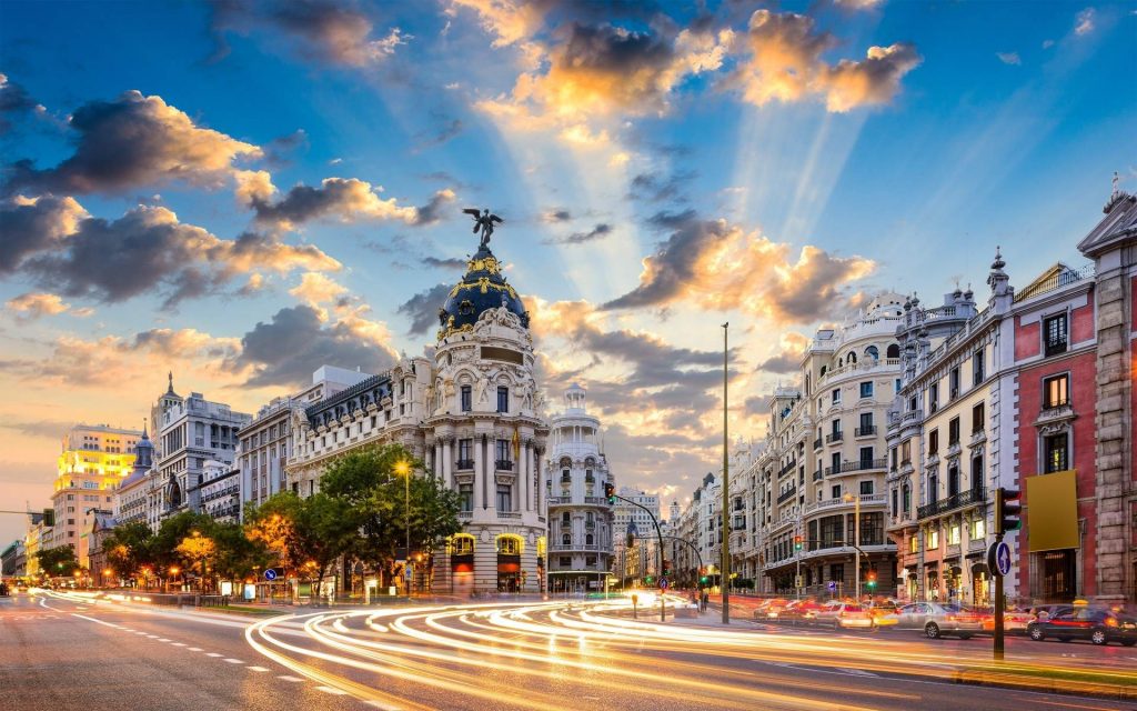 المواصلات والنقل في مدريد : معلومات هامة تجعل من رحلتك ممتعة ومريحة