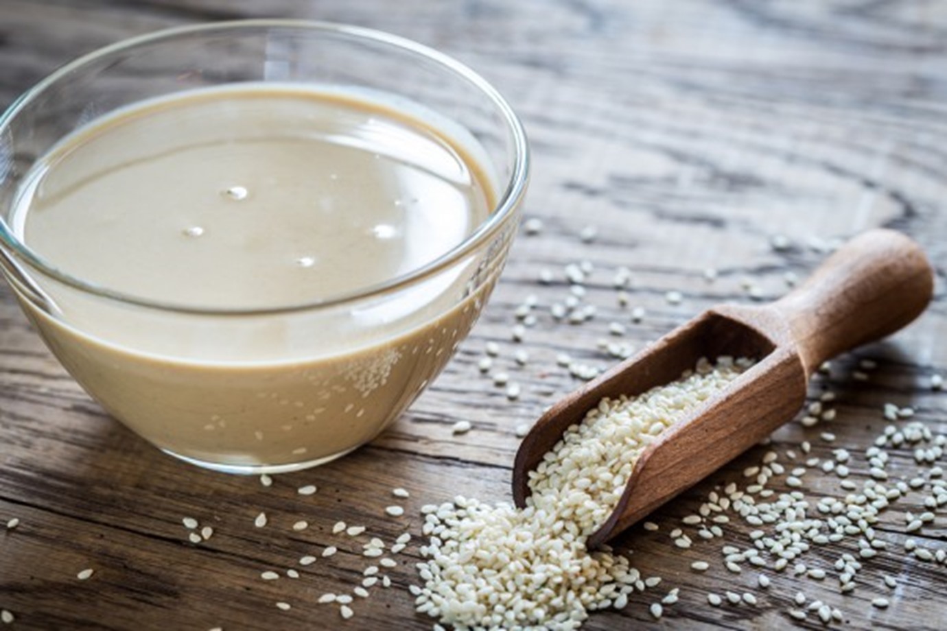 وصفات الطحينة والحليب لتفتيح الجسم … عليك تجربتها