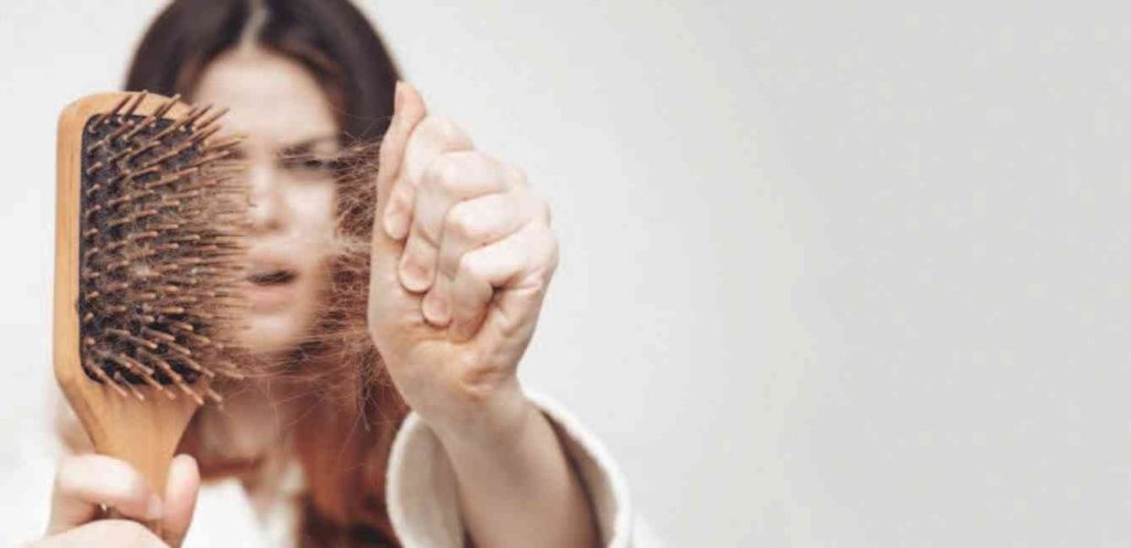 نصائح عناية للتخلص من تساقط الشعر بدون أي علاج