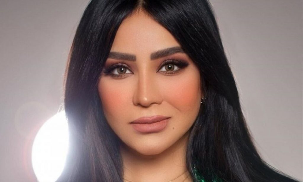 إطلالات لجين عمران الأنيقة تسرق الأضواء لجمالها