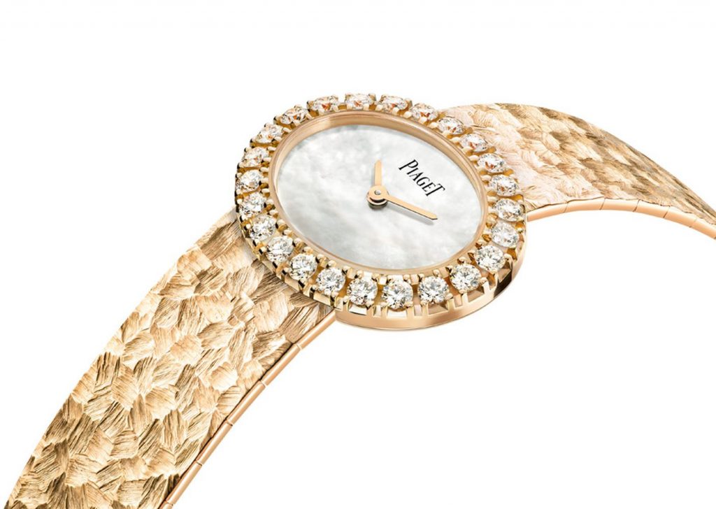 أجمل ساعات يد بألوان باردة وفخمة من أبرز الماركات العالمية