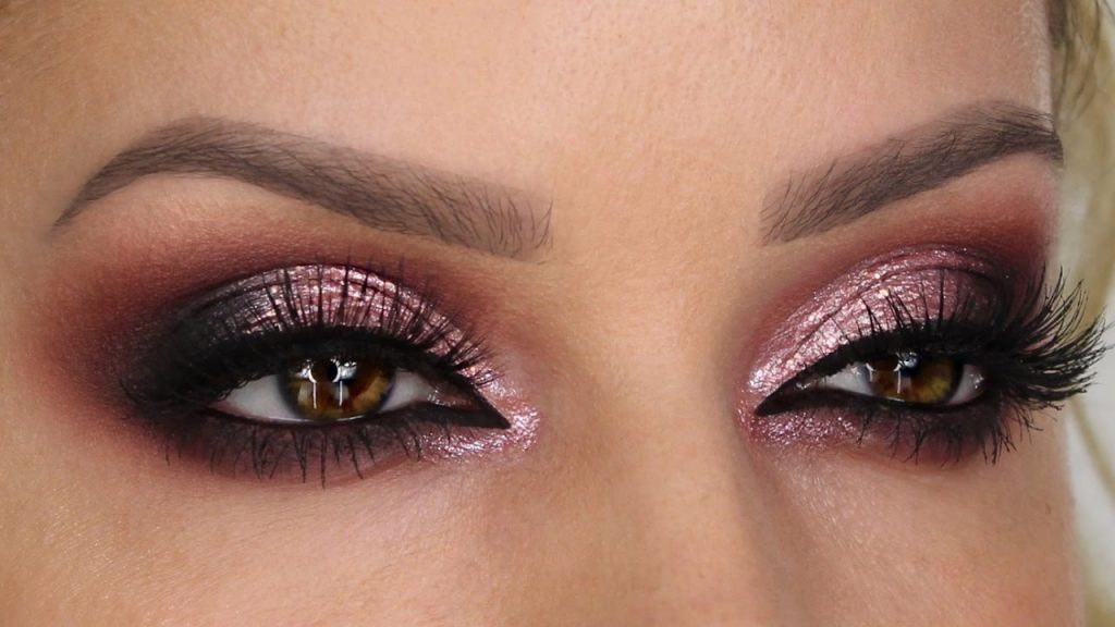 تعلمي تطبيق مكياج عيون سموكي زهري للمناسبات!