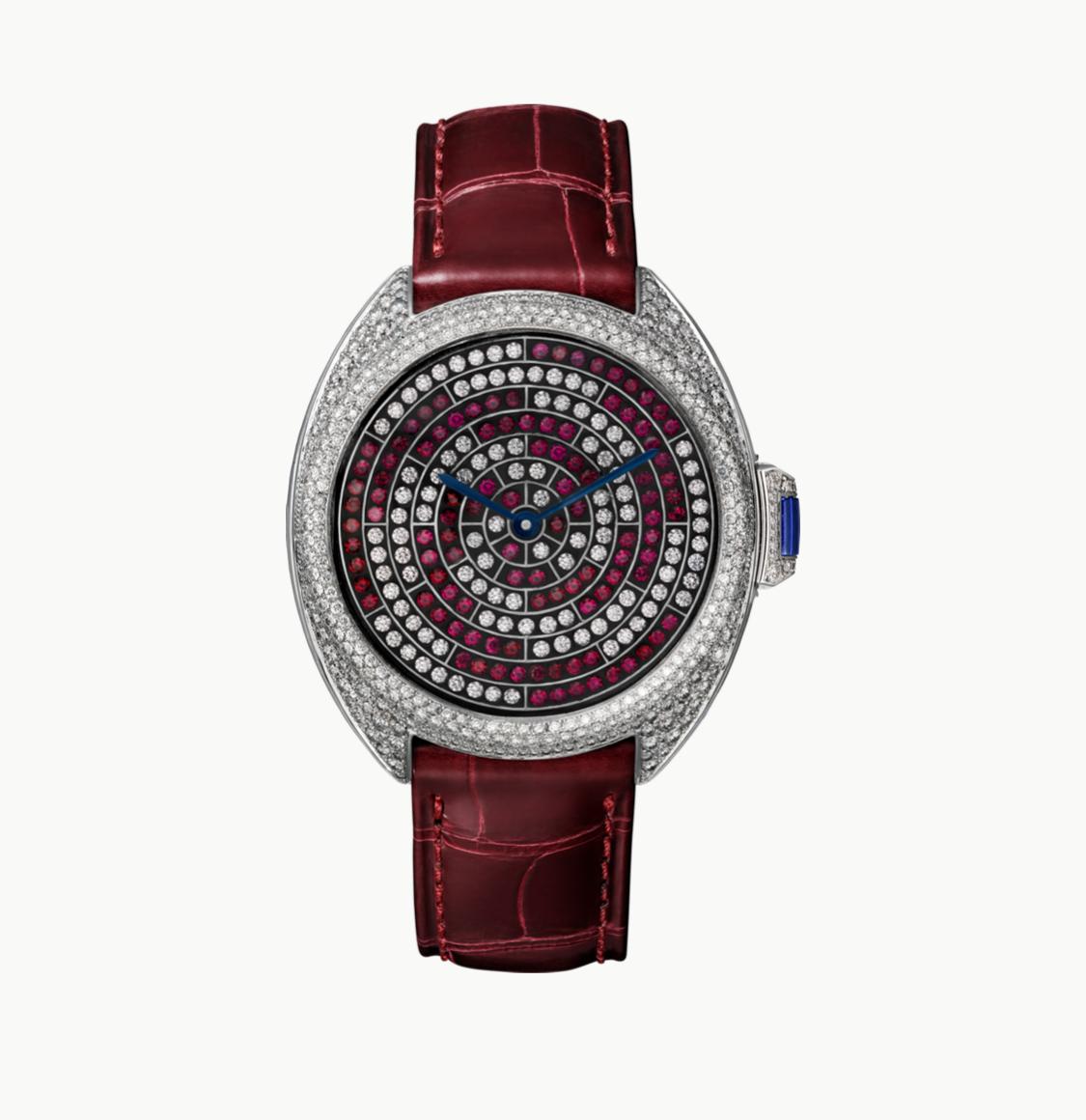 ساعة يد من علامة Cartier