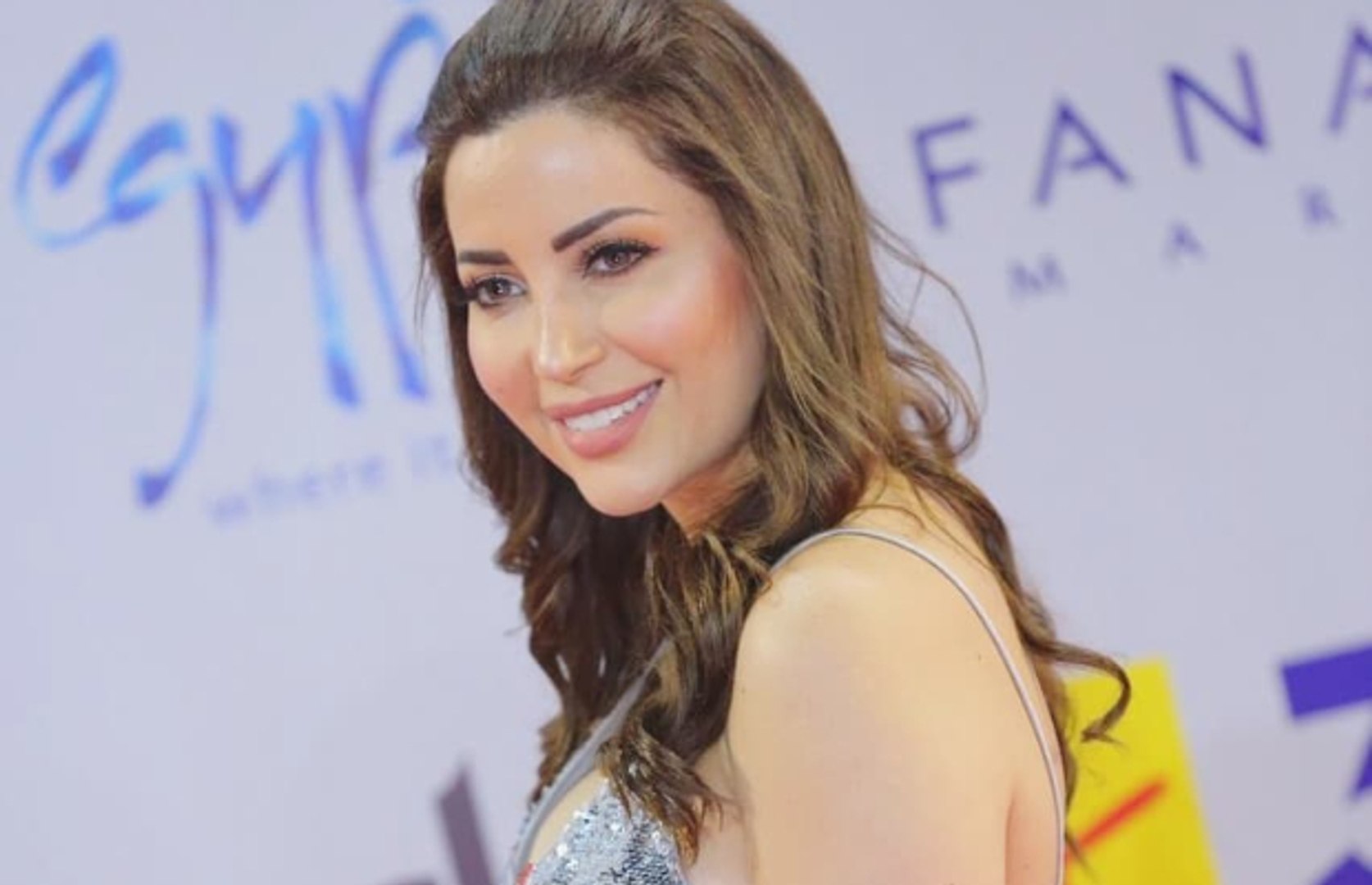 بالصورة: نسرين طافش رفقة حبيبة طارق العريان في سهرة سحور رمضانية