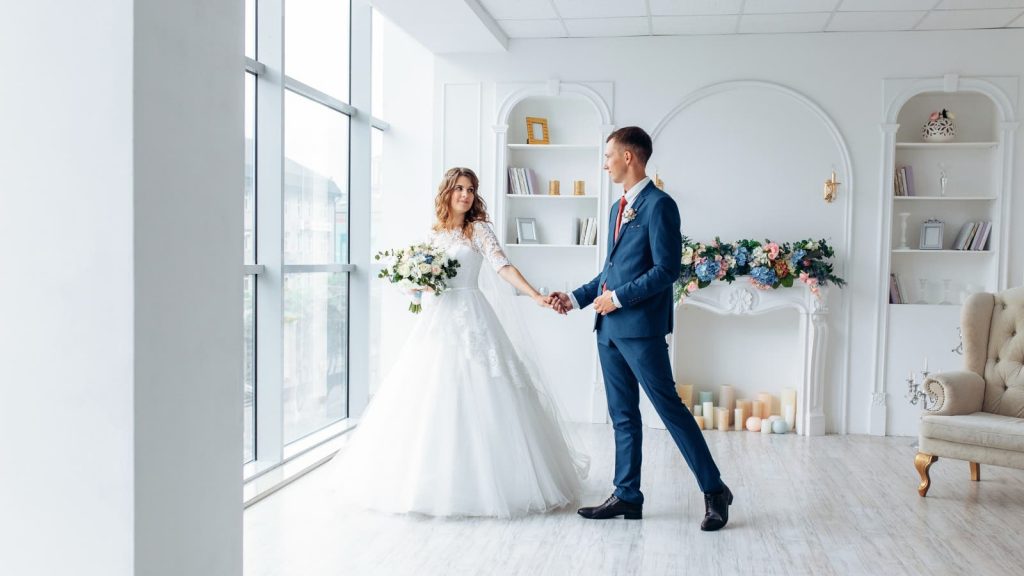 خطوات لإقامة حفل زفاف منخفض التكلفة