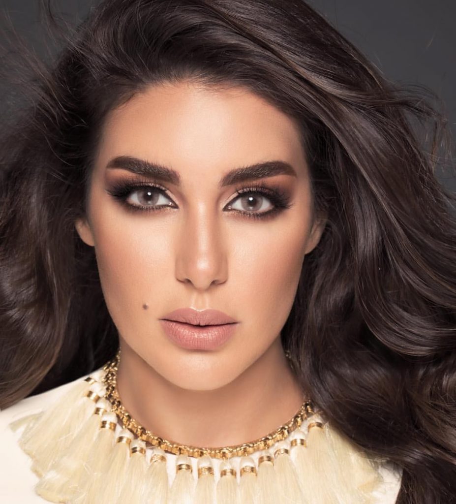إطلالات مكياج عصري وناعم من وحي ياسمين صبري