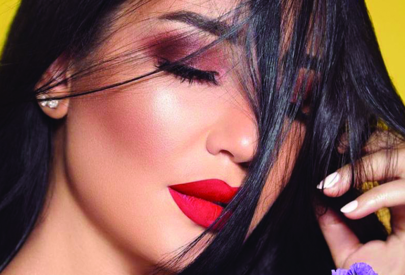 للعروس: مكياج خليجي ثقيل وفخم بالخطوات