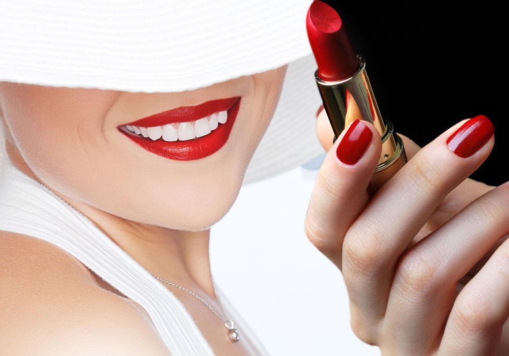 أفضل ثلاث ألوان أحمر الشفاه لعروس صيف 2021