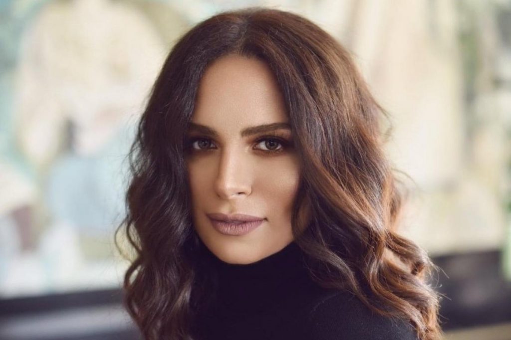 رسميا: آمال ماهر تعلن اعتزالها الفن نهائيا بعد فسخ خطوبتها