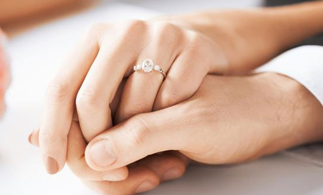 موديلات دبل خطوبة حسب شخصية العروس موضة 2021