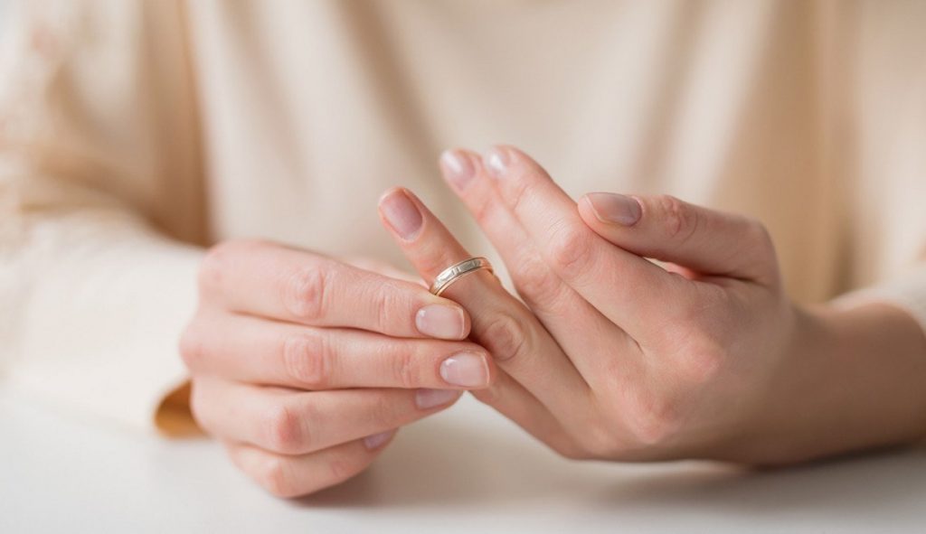 3 نصائح لتجاوز علاقة خطوبة فاشلة!