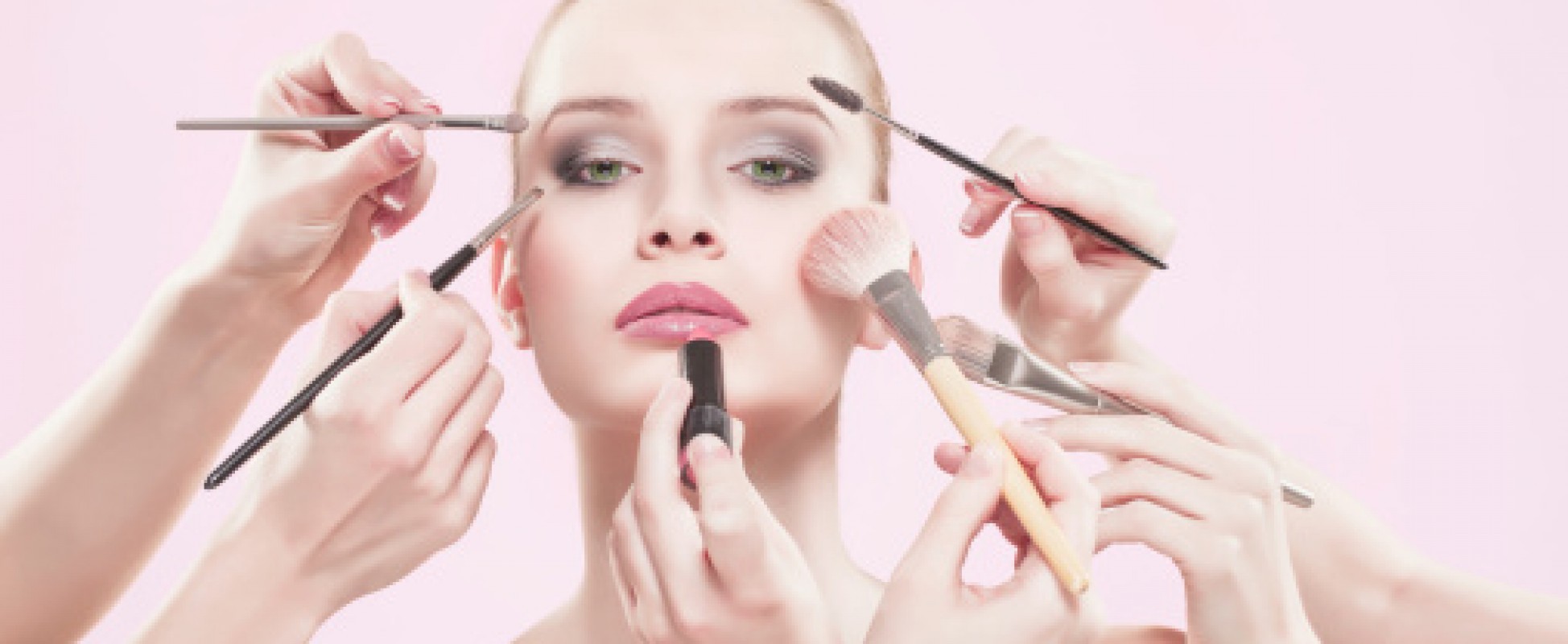 تعرفي إلى أنواع فرش المكياج وطرق استخدامها