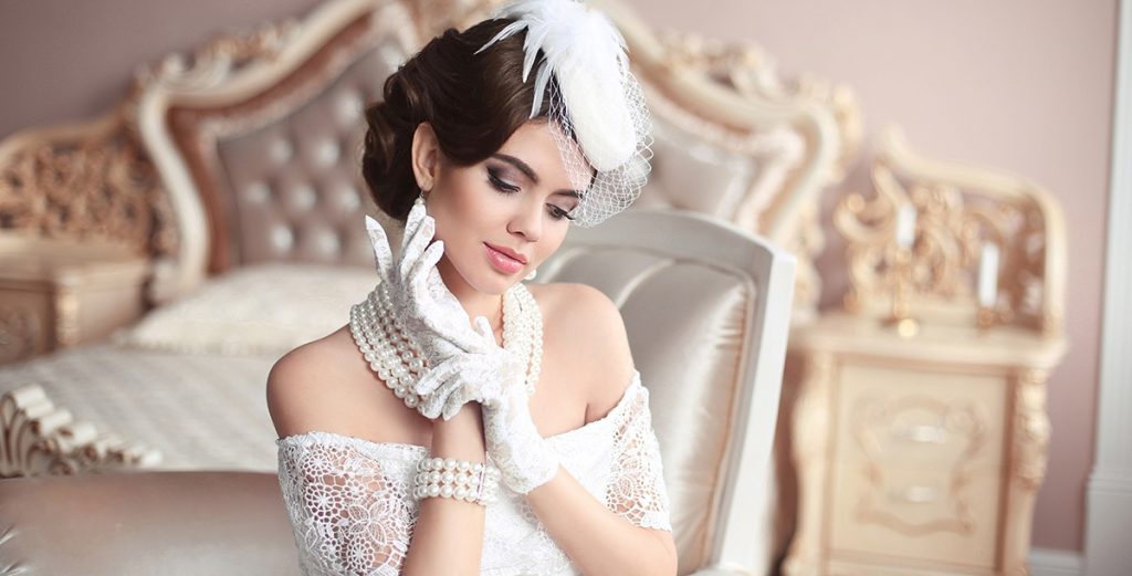 بالصور… لعروس الموسم قبعات فرنسية كلاسيكية وعصرية للعروس