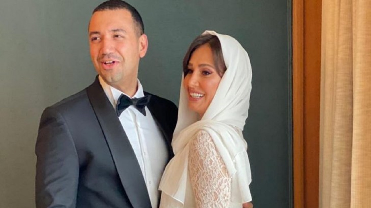 الداعية معز مسعود يدعم زوجته حلا شيحة بعد أزمة فيلمها مع تامر حسني