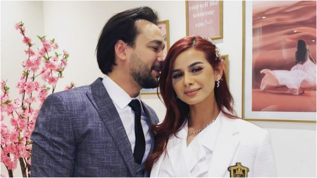 رومانسية منة عرفة ومحمود المهدي تلهب السوشيال ميديا