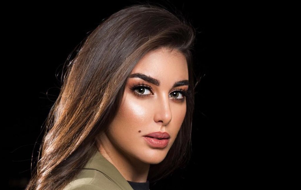 للعروس ذات البشرة الحنطية إليك أبرز ألوان أحمر الشفاه من وحي ياسمين صبري