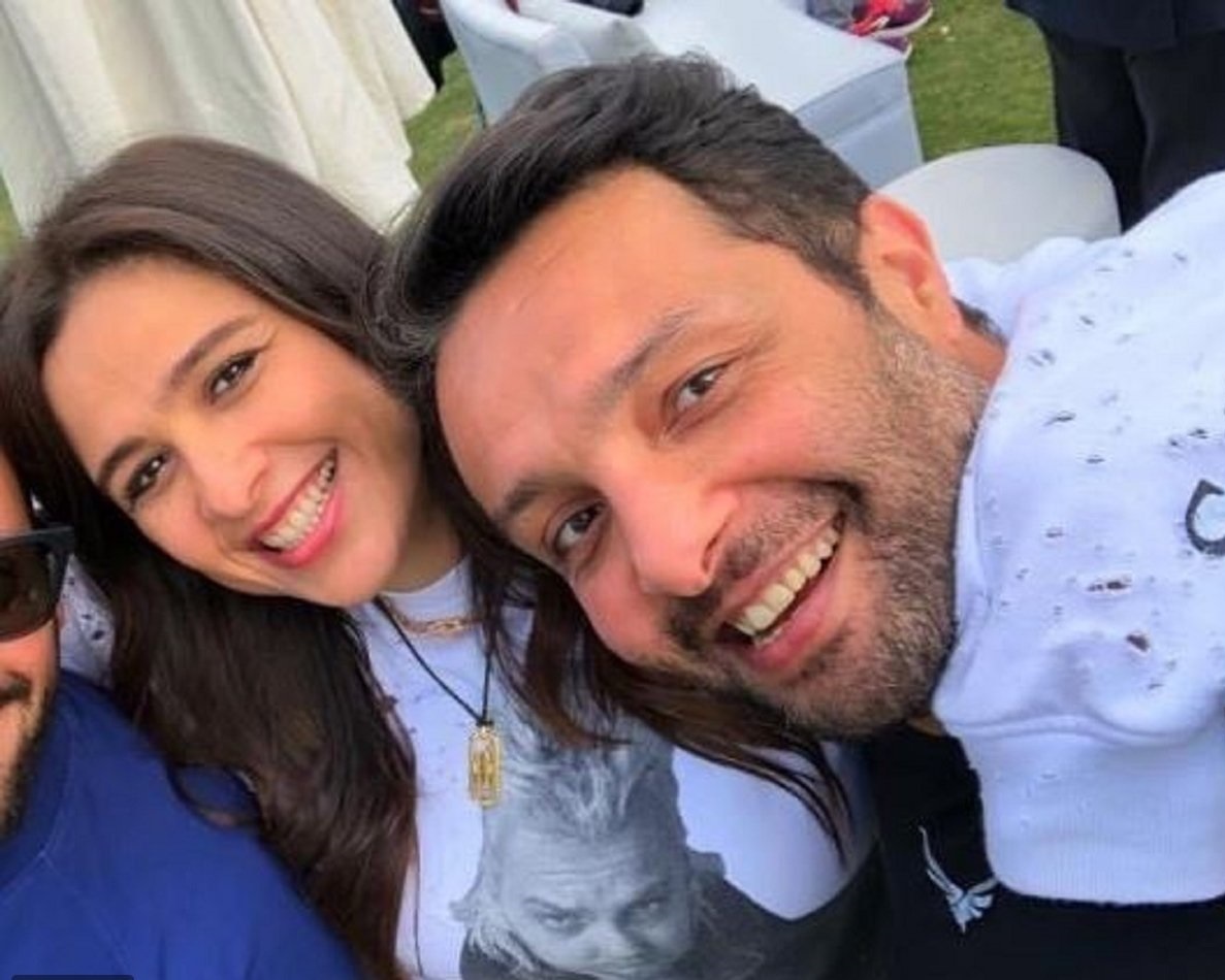 شقيق ياسمين عبد العزيز ينشر صورة مع تعليق يثير حيرة الجمهور!