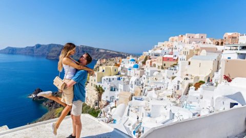 أفضل 5 فنادق لقضاء شهر عسل مثالي في اليونان!