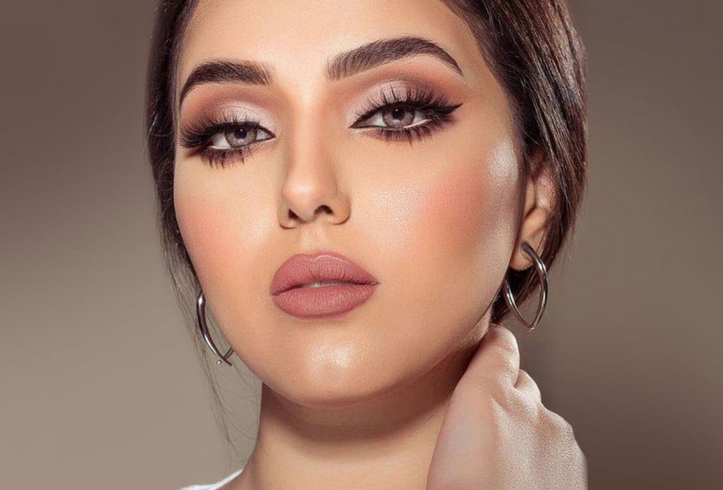 3 أفكار مكياج ترابي بأسلوب مبتكر من وحي النجمات العربيات