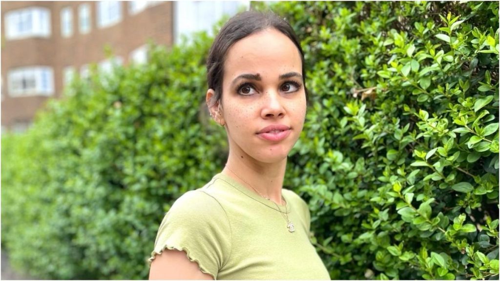 نورا عمرو دياب تنشر صور خطوبة وتكشف هوية خطيبها