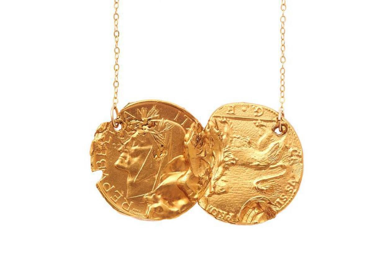 بالصور… إليك تصاميم قلائد جذابة وساحرة تزيني بها ليلة الزفاف