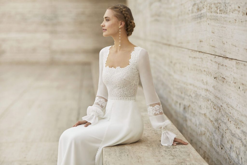 أجمل موديلات فساتين الأعراس لخريف 2021 وشتاء 2022 من ROSA CLARA