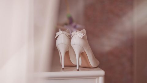 حذاء العروس لم يعد مقتصرا فقط على اللون الأبيض